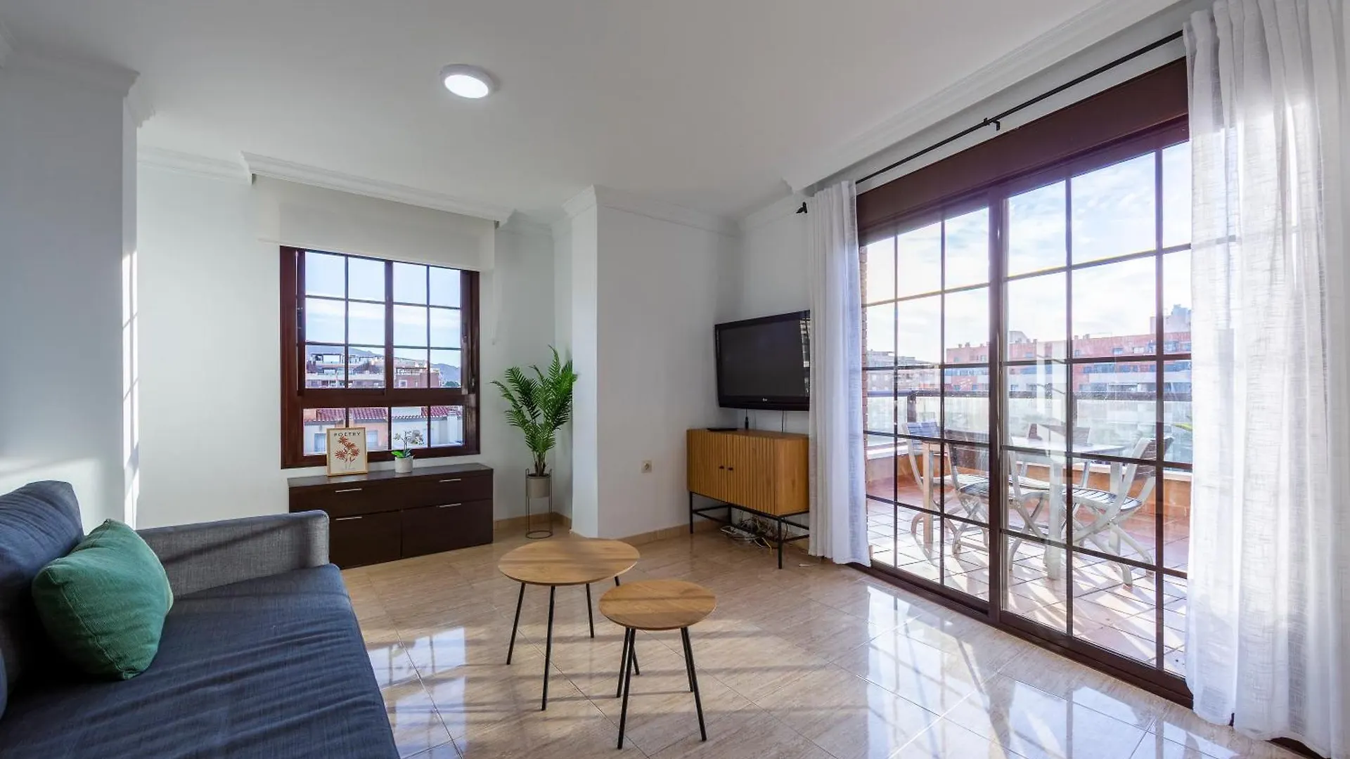 Almeriasuite Comfy & Pool Aguadulce Roquetas de Mar Spain